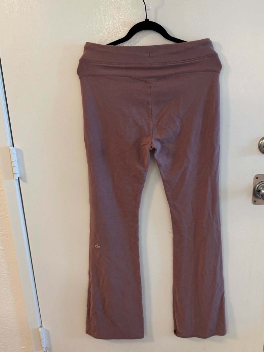 ALO Yoga Sway Bootcut pants-Smoky Quartz - Picture 3 of 6